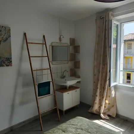 Apartamento Vue Sur Riviere, Douce Reine *