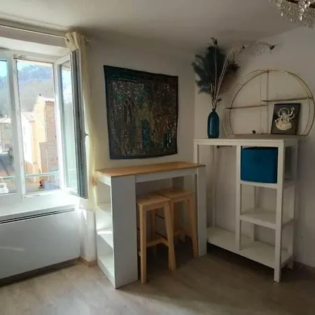 Vue Sur Riviere, Douce Reine Apartamento *